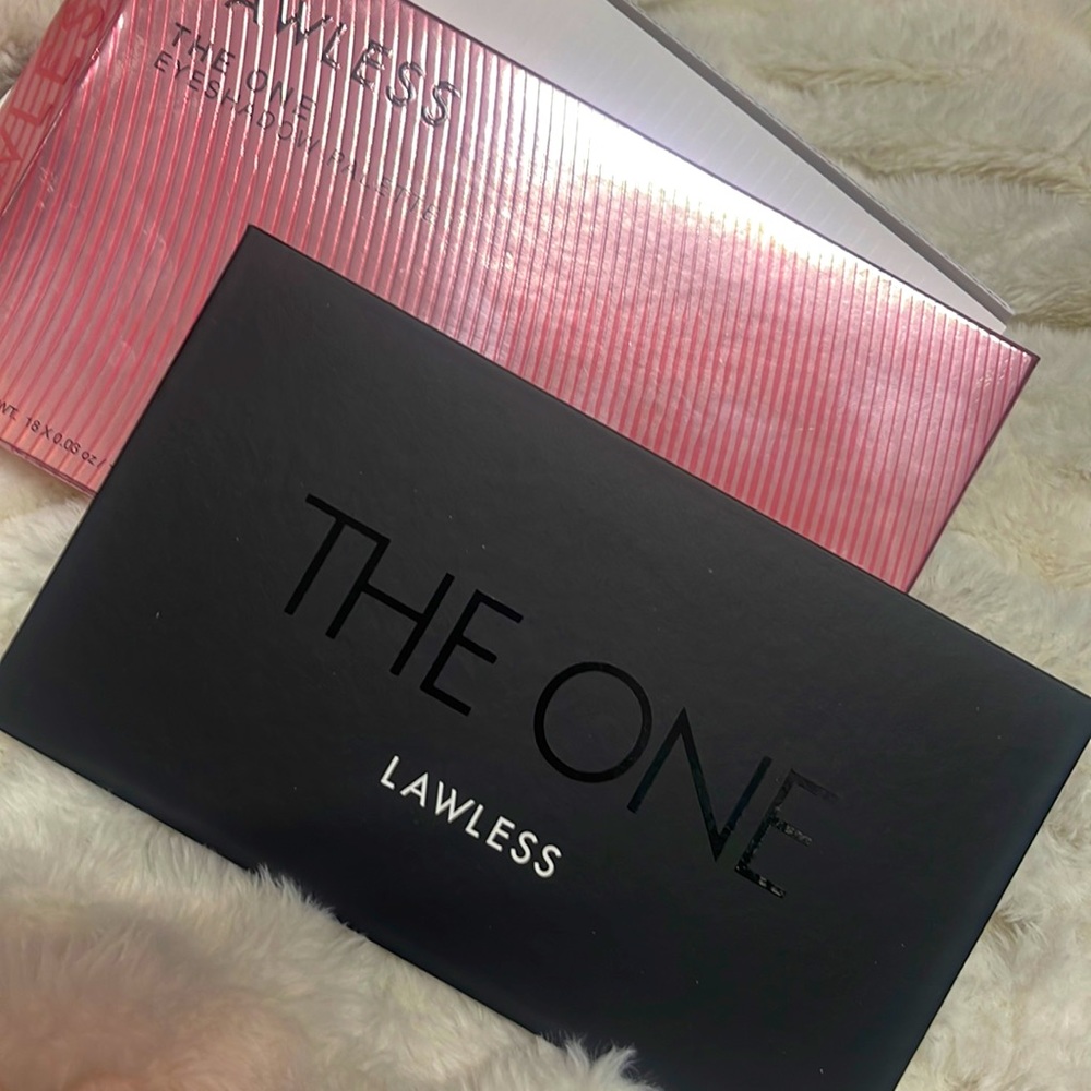 LAWLESS The One eyeshadow palette 🎨